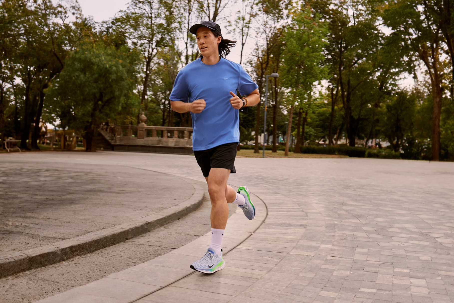 nike pronation control shoes